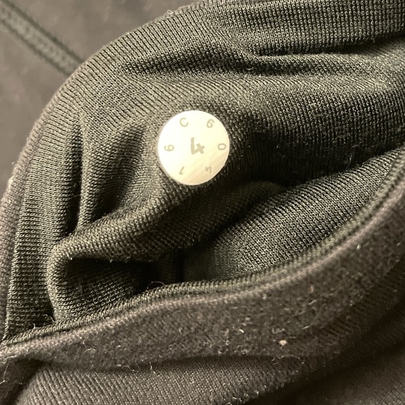 Lulu lemon black leggings - Picture 3 of 3